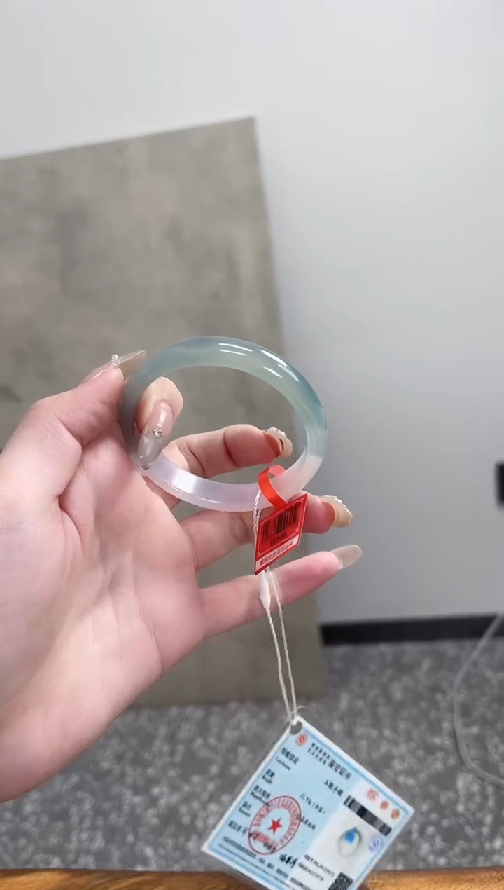 【闪购商品】玛瑙/玉髓手镯未镶嵌54圈 需要包容