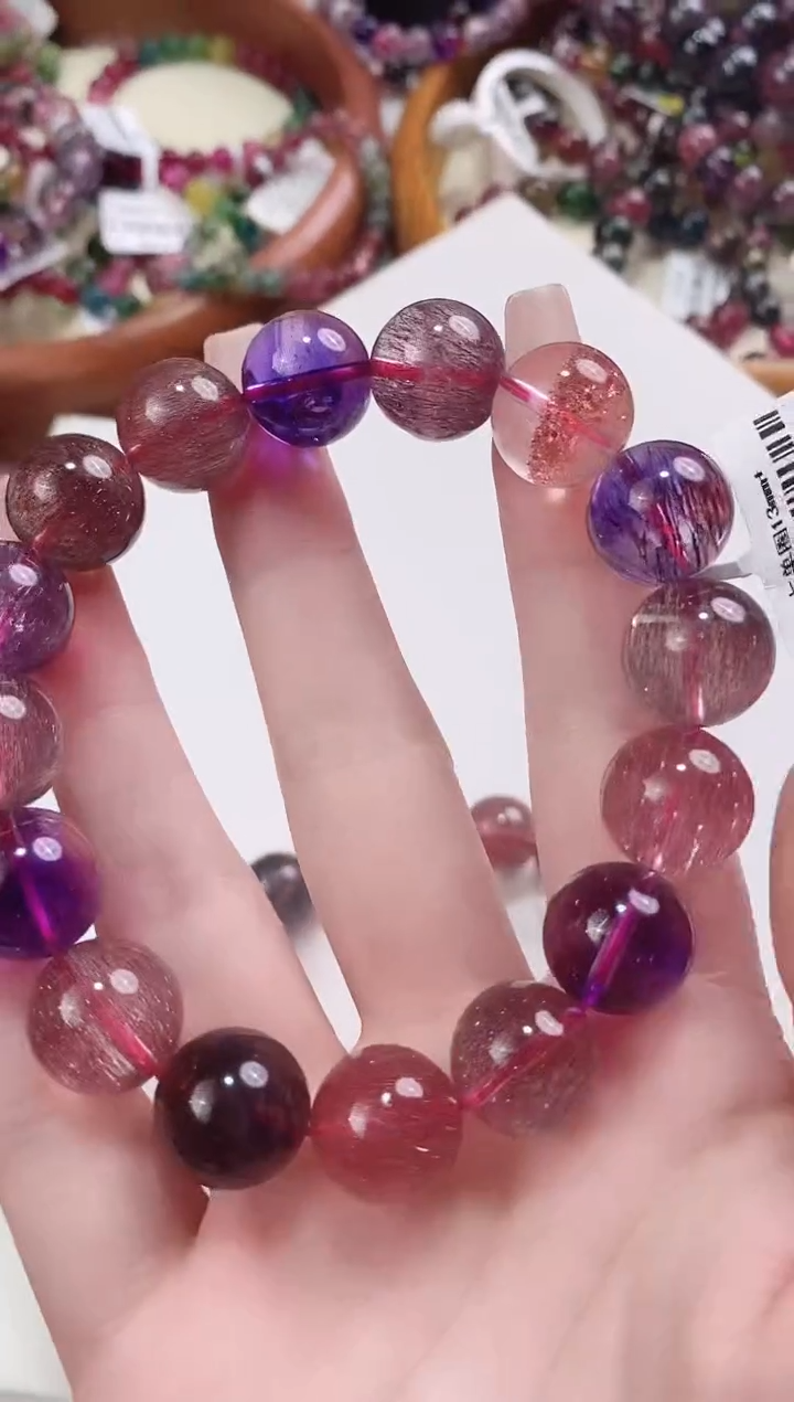 【闪购商品】水晶手链未镶嵌13mm多人多样性发其一