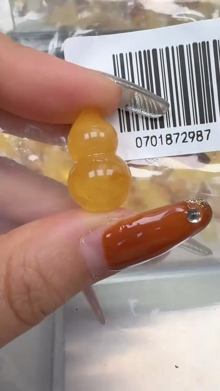 裸石琥珀未镶嵌如图