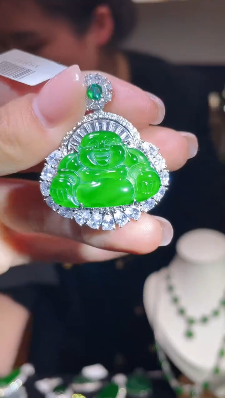 【闪购商品】翡翠吊坠(不含链)未镶嵌多样性发其一