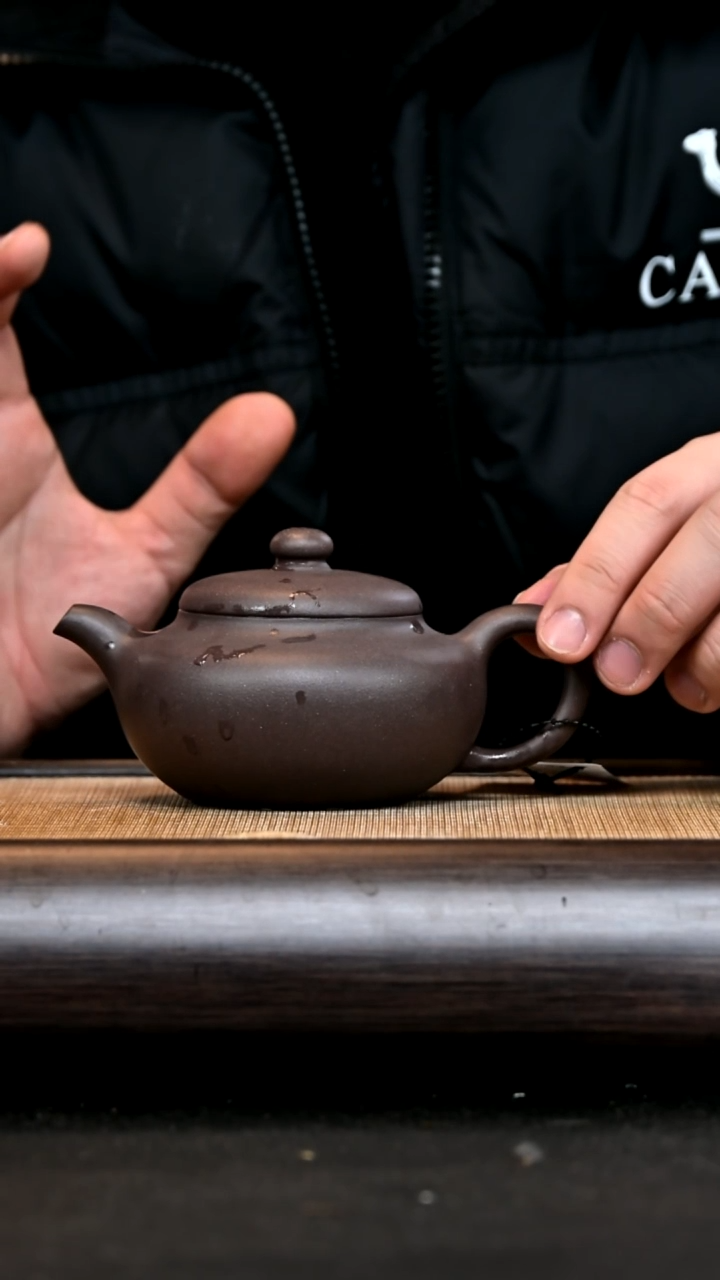 【闪购商品】紫砂茶壶AH5978 柿圆 底槽青