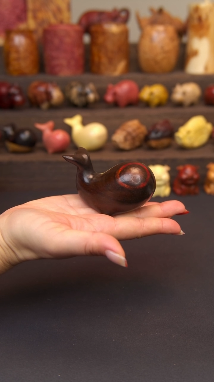 交趾黄檀（大红酸枝）酸枝鲸鱼