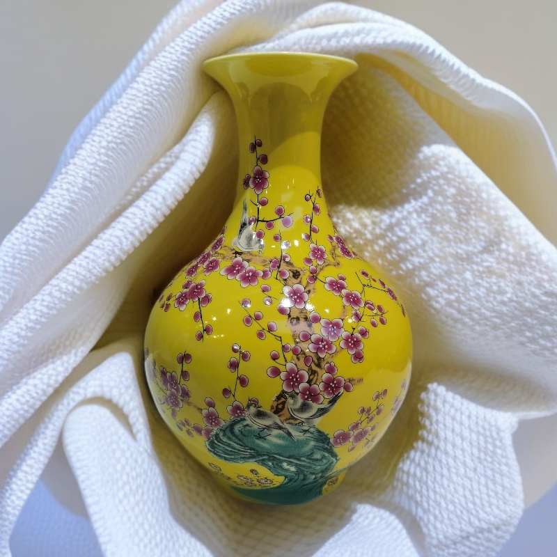 （高22cm）景德镇陶瓷花瓶釉上彩黄底喜上眉梢小赏瓶桌面装饰品摆件