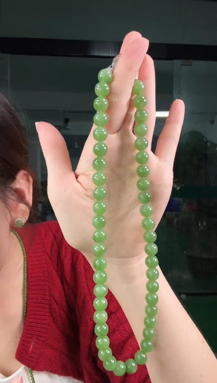 项链未镶嵌和田玉（碧玉）碧玉10nn嫩阳绿项链