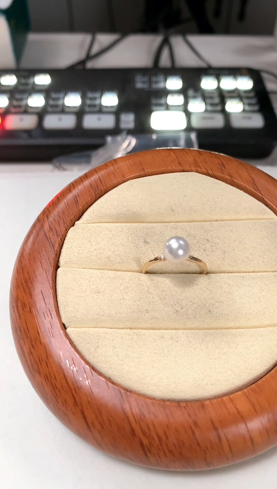 【闪购商品】海水珍珠戒指18K金镶嵌繁星戒指