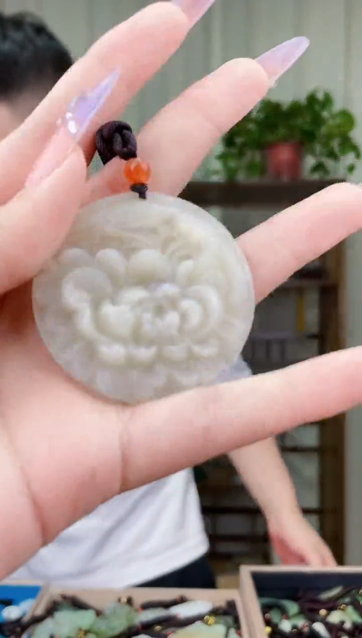 和田玉未镶嵌挂件拍一发一，多样性发货！