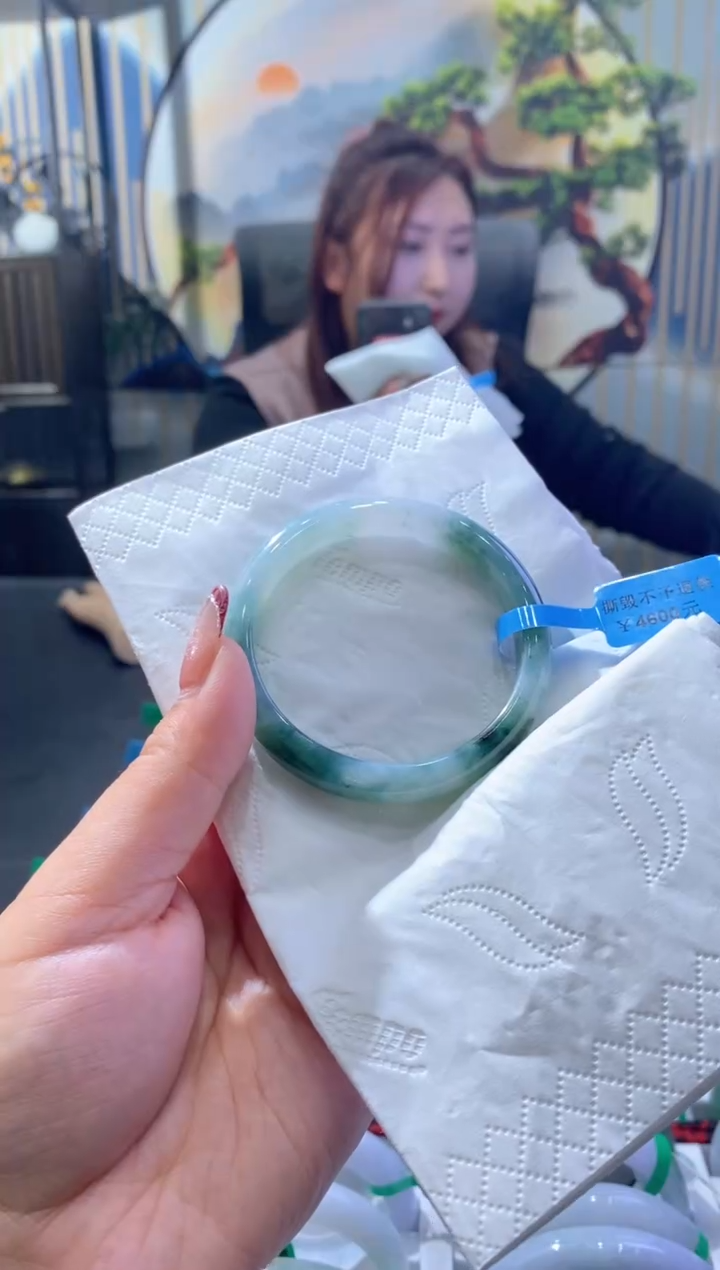 【闪购商品】翡翠手镯未镶嵌00000416