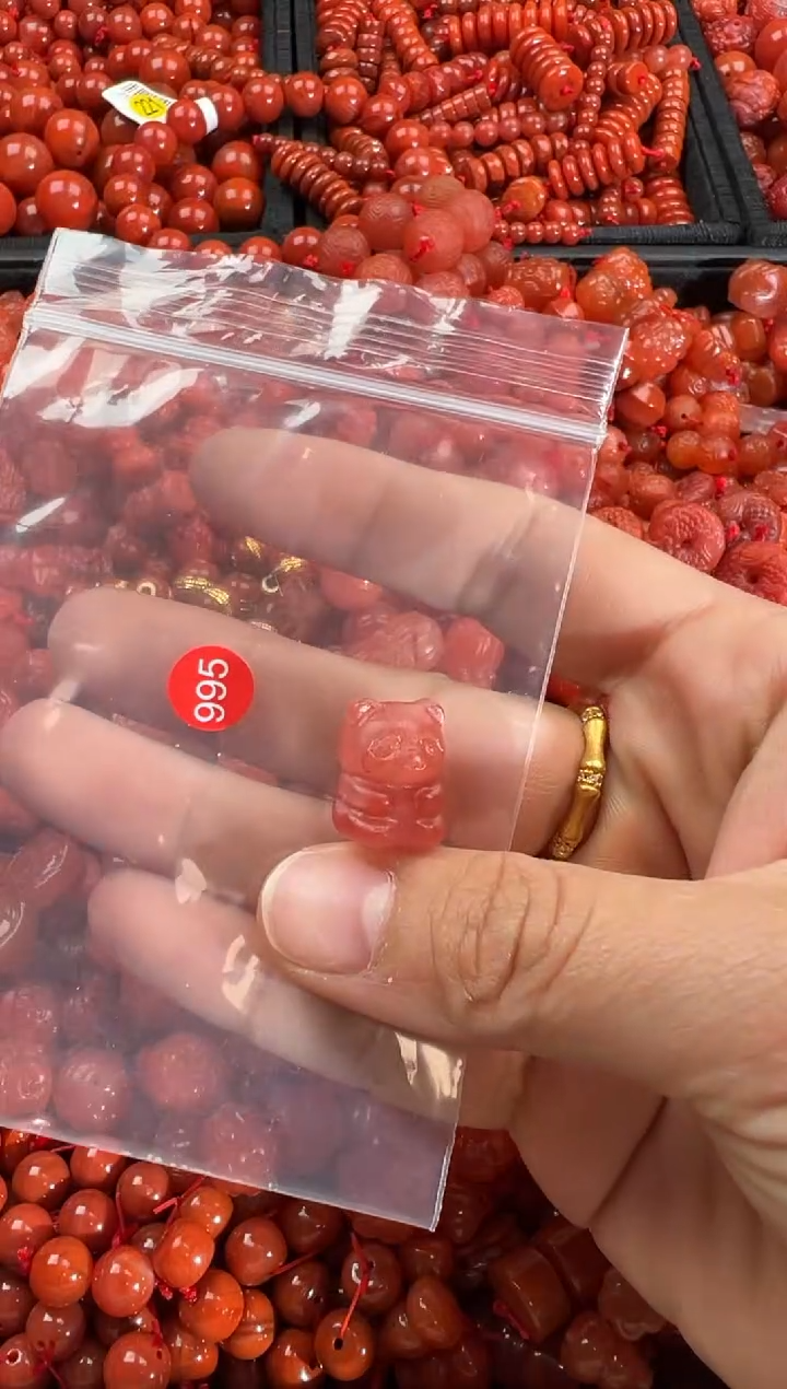 【闪购商品】南红玛瑙颈饰未镶嵌1