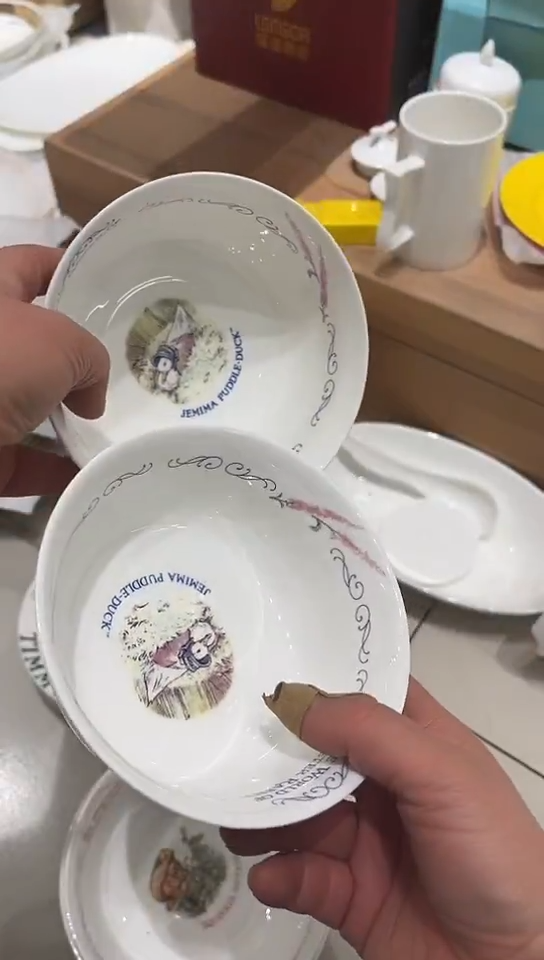 骨瓷隆达骨瓷5英寸碗2个器型不同