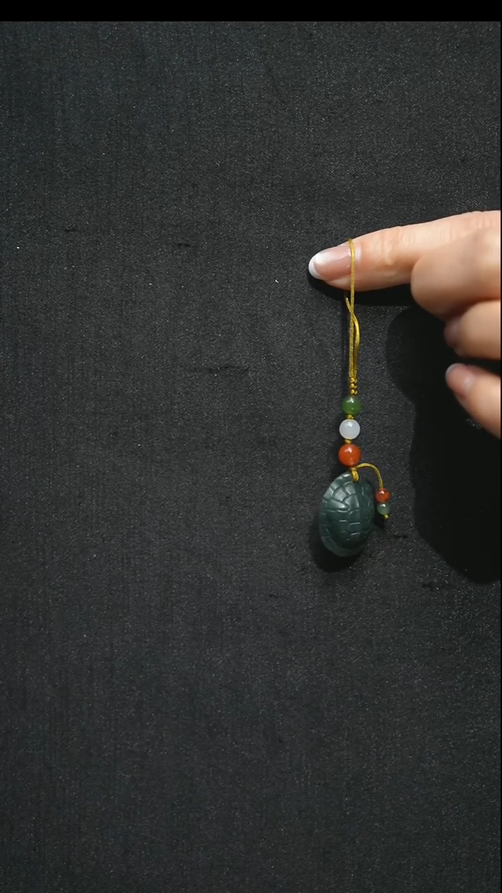 未镶嵌和田玉手机链未镶嵌 和田玉 手机链