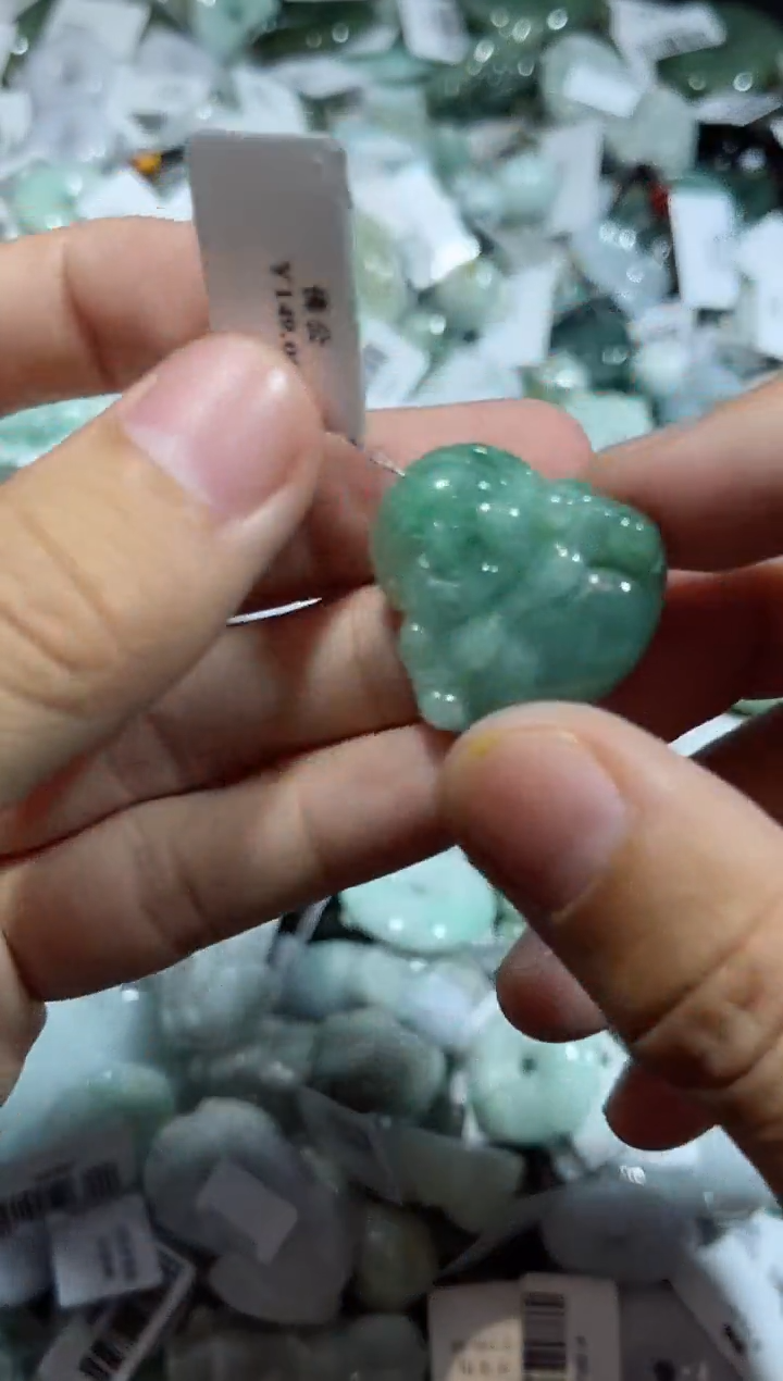 【闪购商品】翡翠颈饰未镶嵌00002680