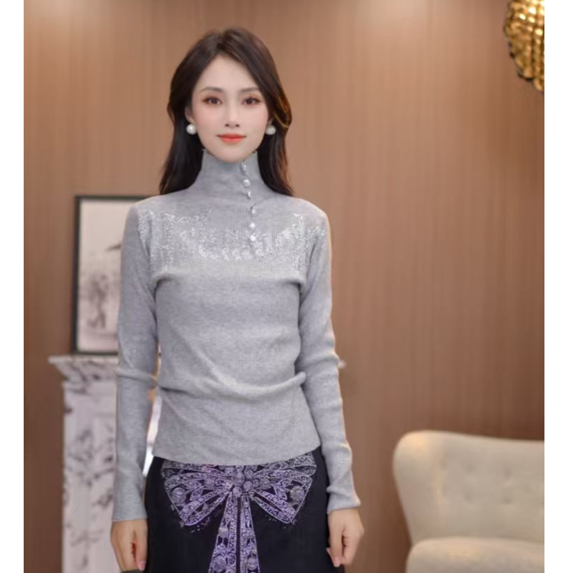 TCH私服冬款慵懒风烫钻时尚淑女灰色针织衫T75D09E1121轻奢tch