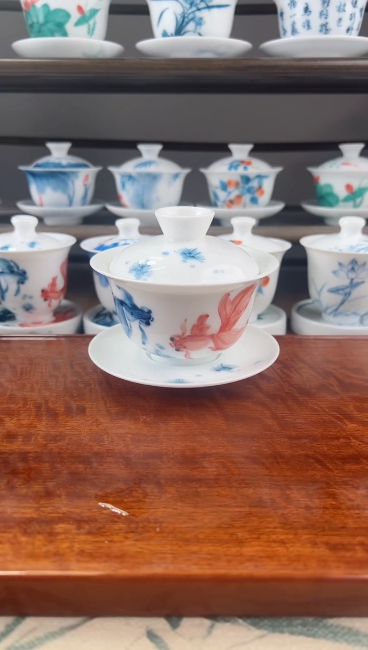 微瑕红蓝锦鲤180ml三才盖碗