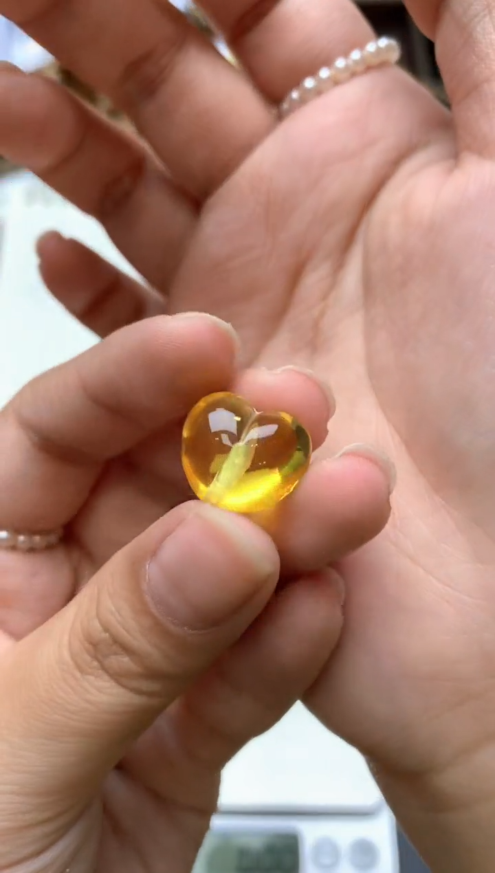 【闪购商品】琥珀珠宝奇石未镶嵌079琥珀蜜蜡花粉有纹小坑介意勿拍