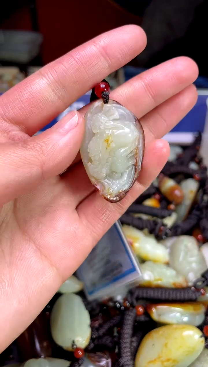 【闪购商品】和田玉颈饰未镶嵌1