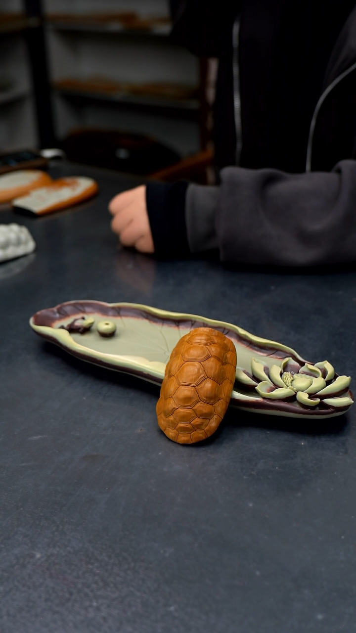 【闪购商品】松花石金色龟甲茶则