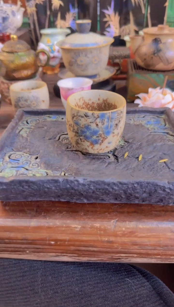 【闪购商品】焦糖青花火山石兰花圆口杯