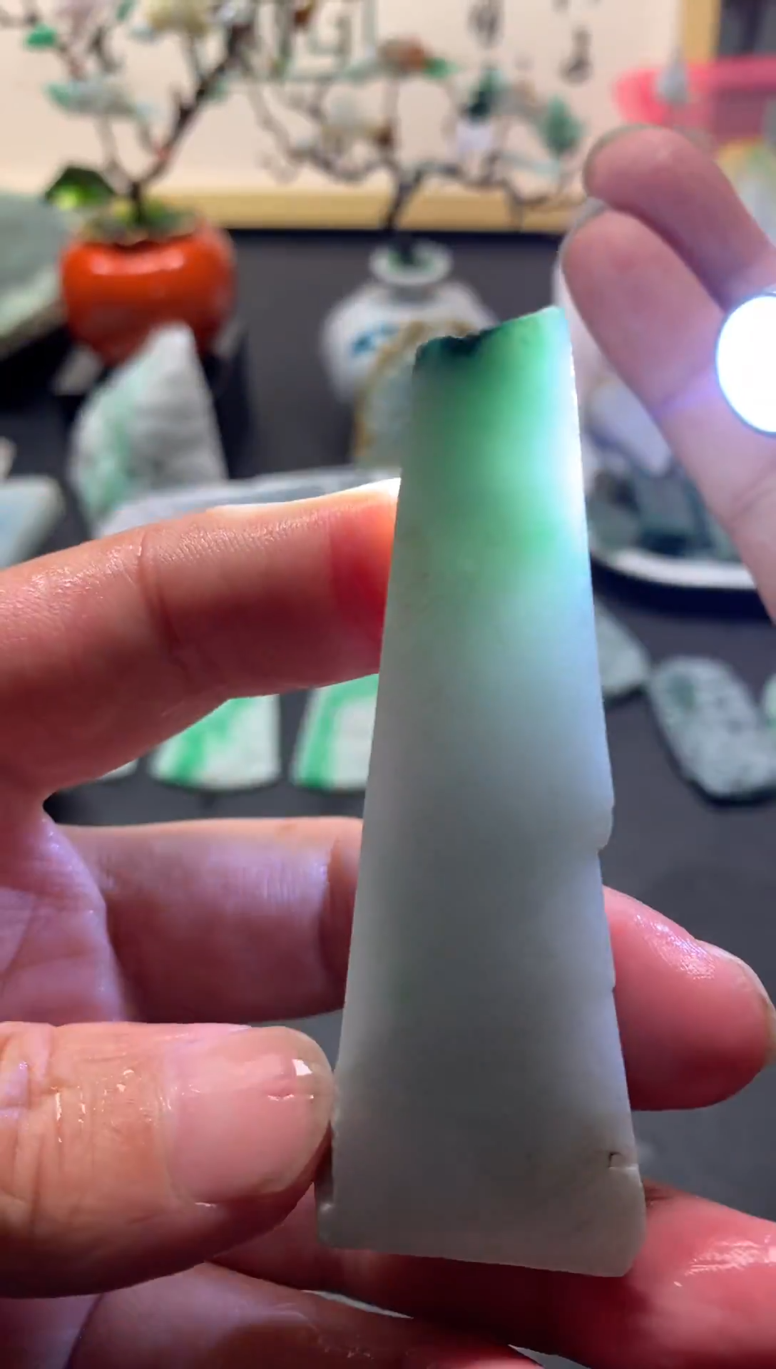 【闪购商品】翡翠颈饰未镶嵌天然翡翠A货