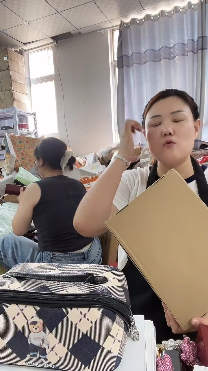 牦牛剖层皮革琪老板女包1号店超好看发图片款法棍