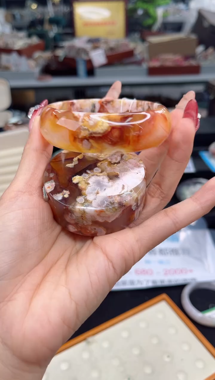 【闪购商品】石英质玉手镯未镶嵌59圈口（赠品镯心）S98542