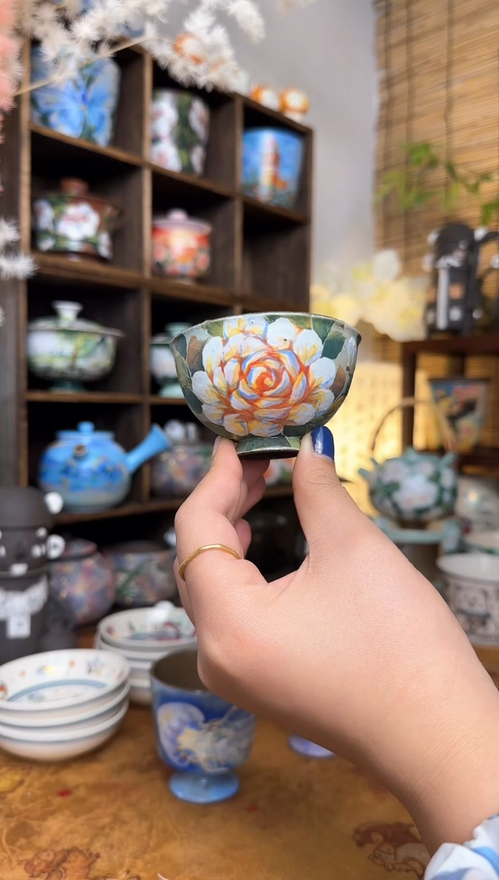 【闪购商品】石一手绘黄玫瑰主人杯