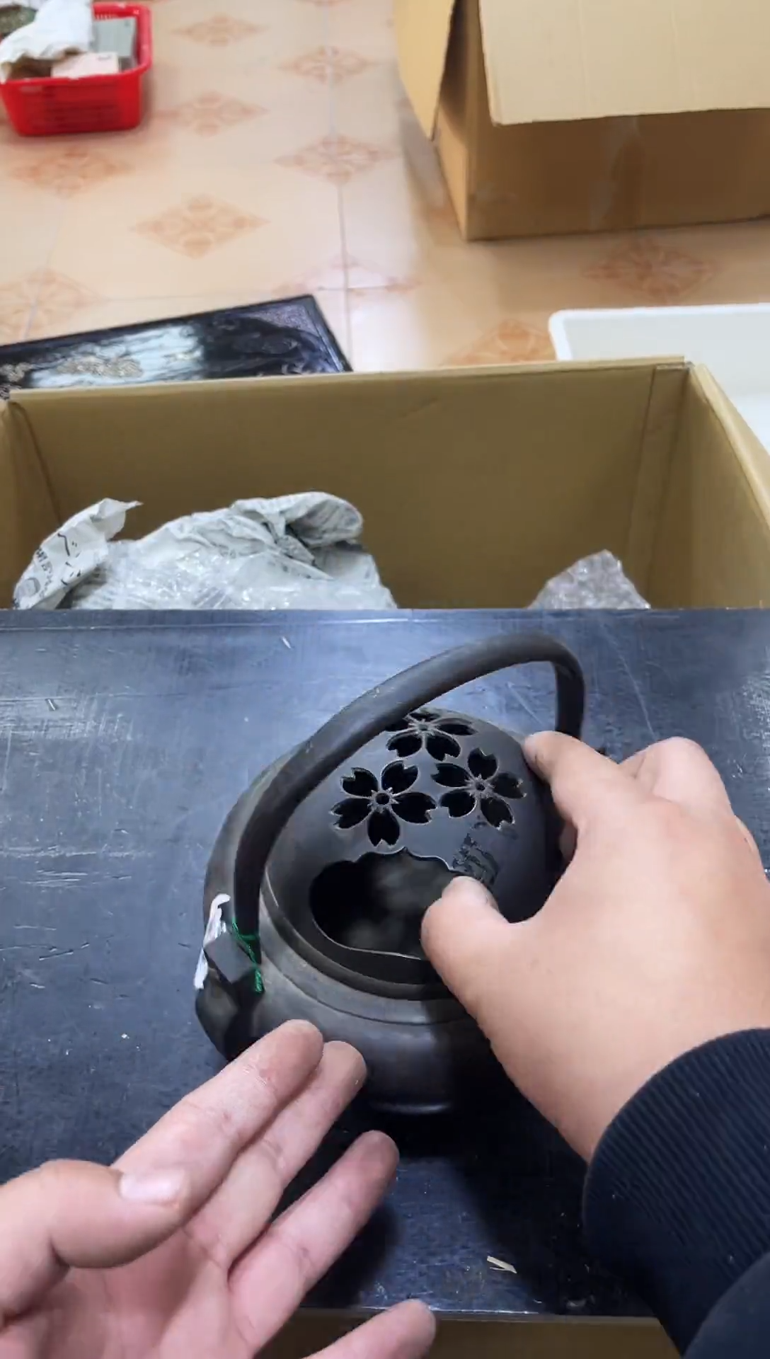 铜手炉如图所示 阁集工艺品