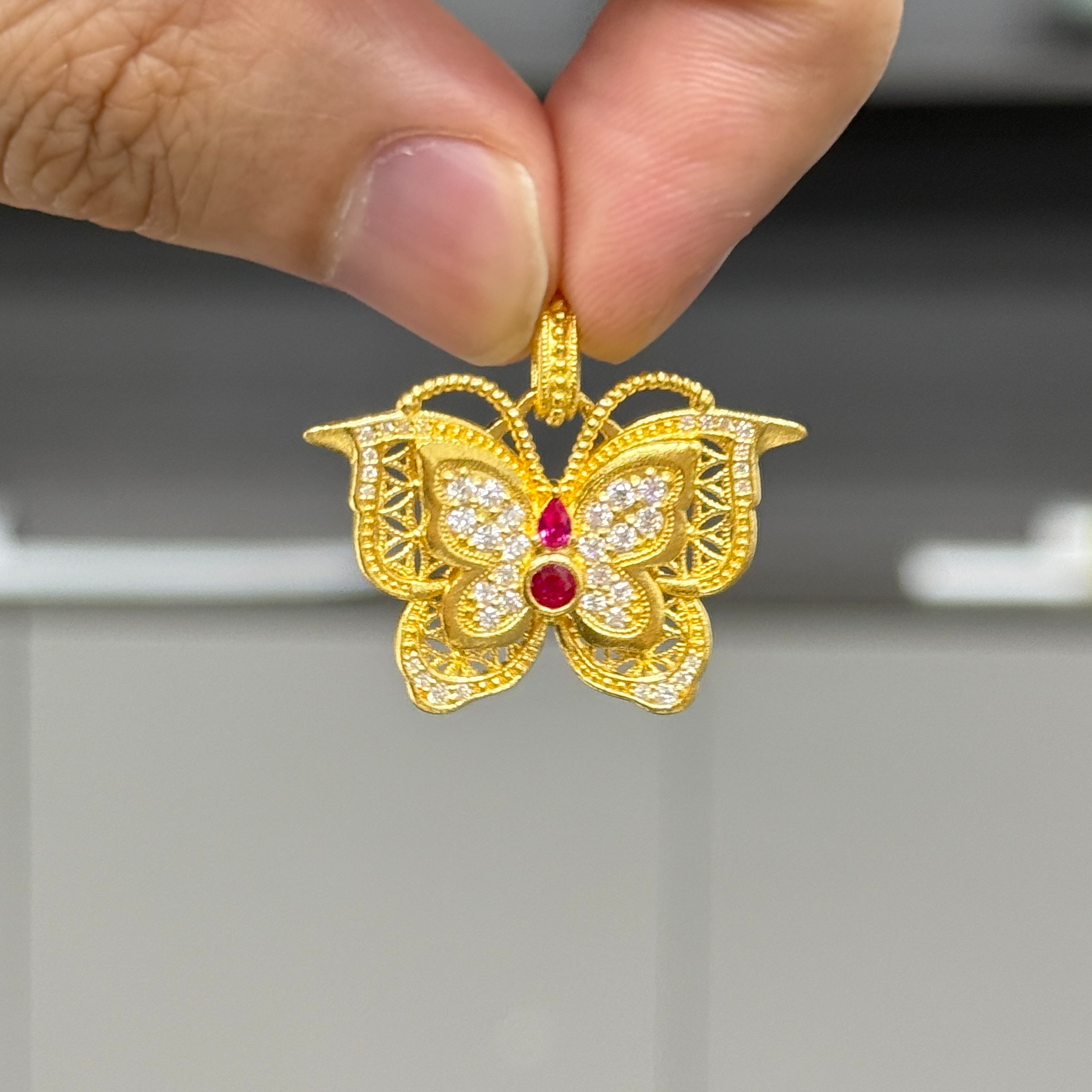 足金999花丝蝴蝶古法挂坠 A2230001