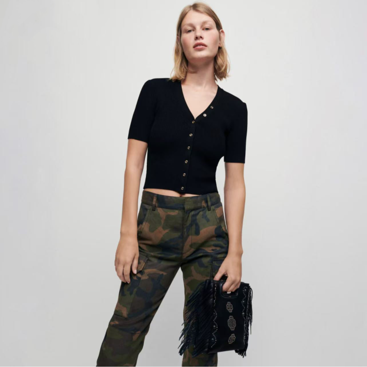  百搭休闲时尚 高级女装 孤品扣号