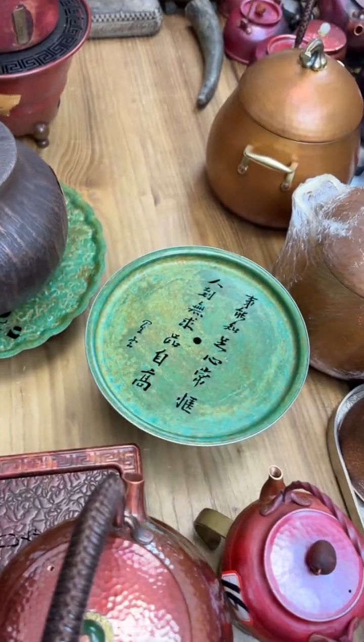 源*三足包银边翡翠绿壶承