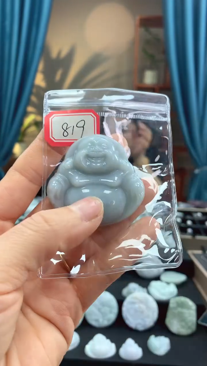 翡翠未镶嵌颈饰佛公819