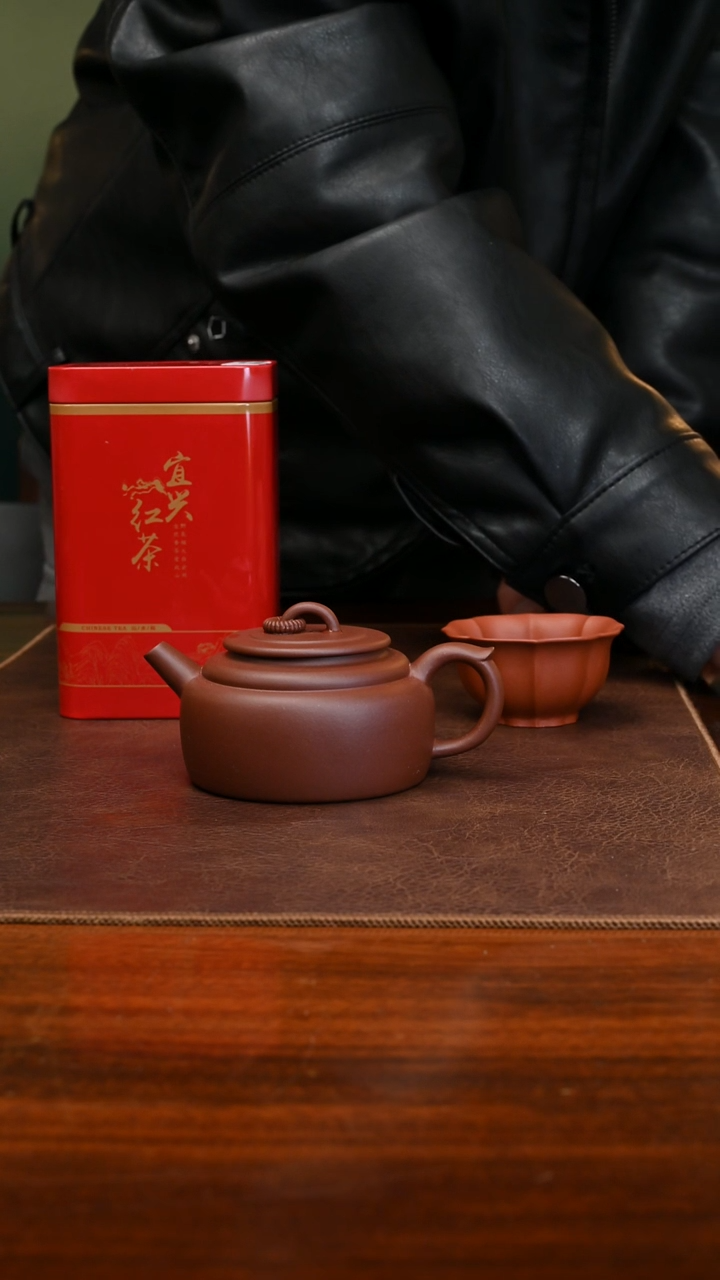 【闪购商品】紫砂茶壶线钟红紫泥160cc