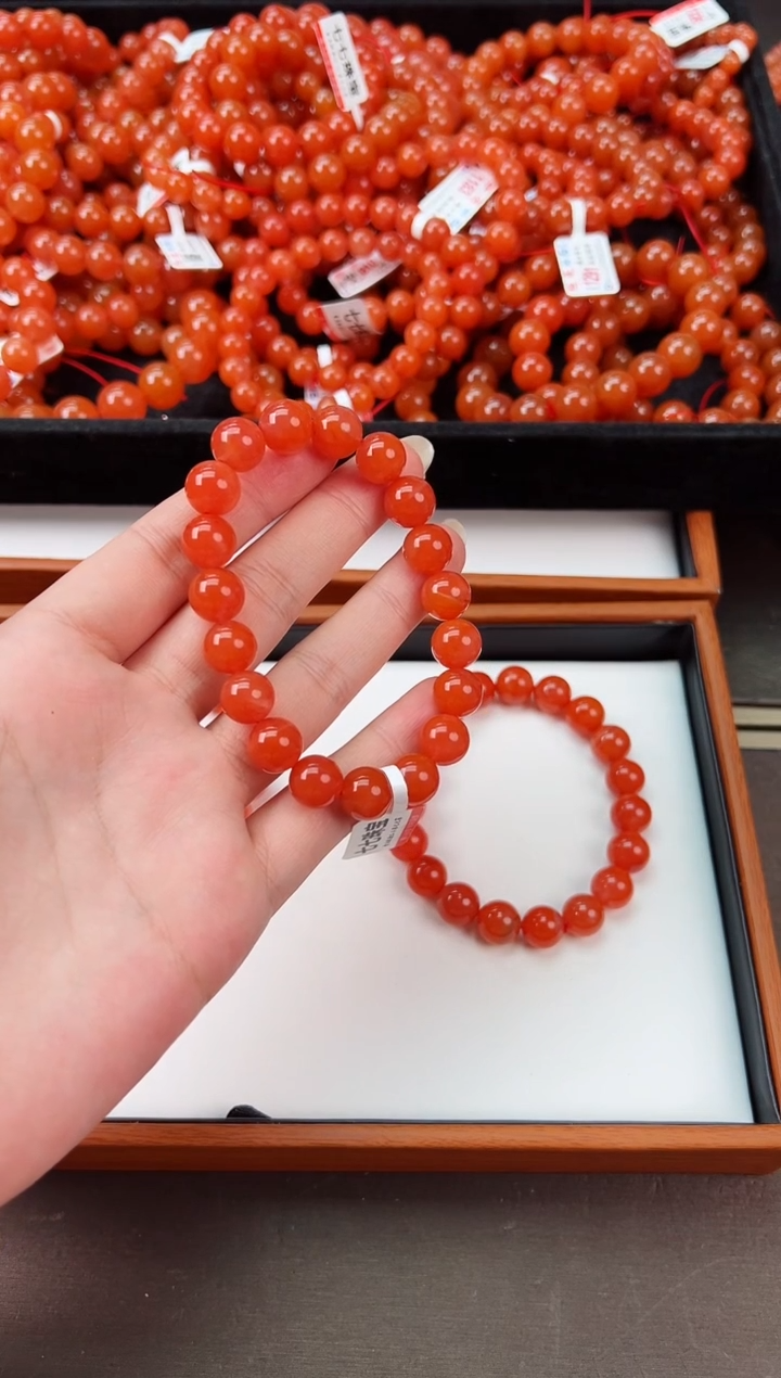 【闪购商品】南红玛瑙亮光手串卡10+未镶嵌保山杨柳滴水洞高品
