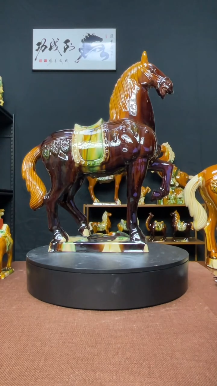 陶瓷将军马棕色高45cm