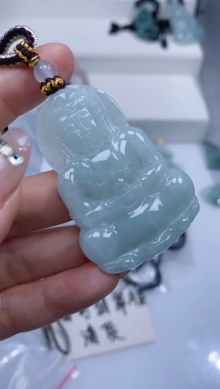 颈饰未镶嵌翡翠吊坠