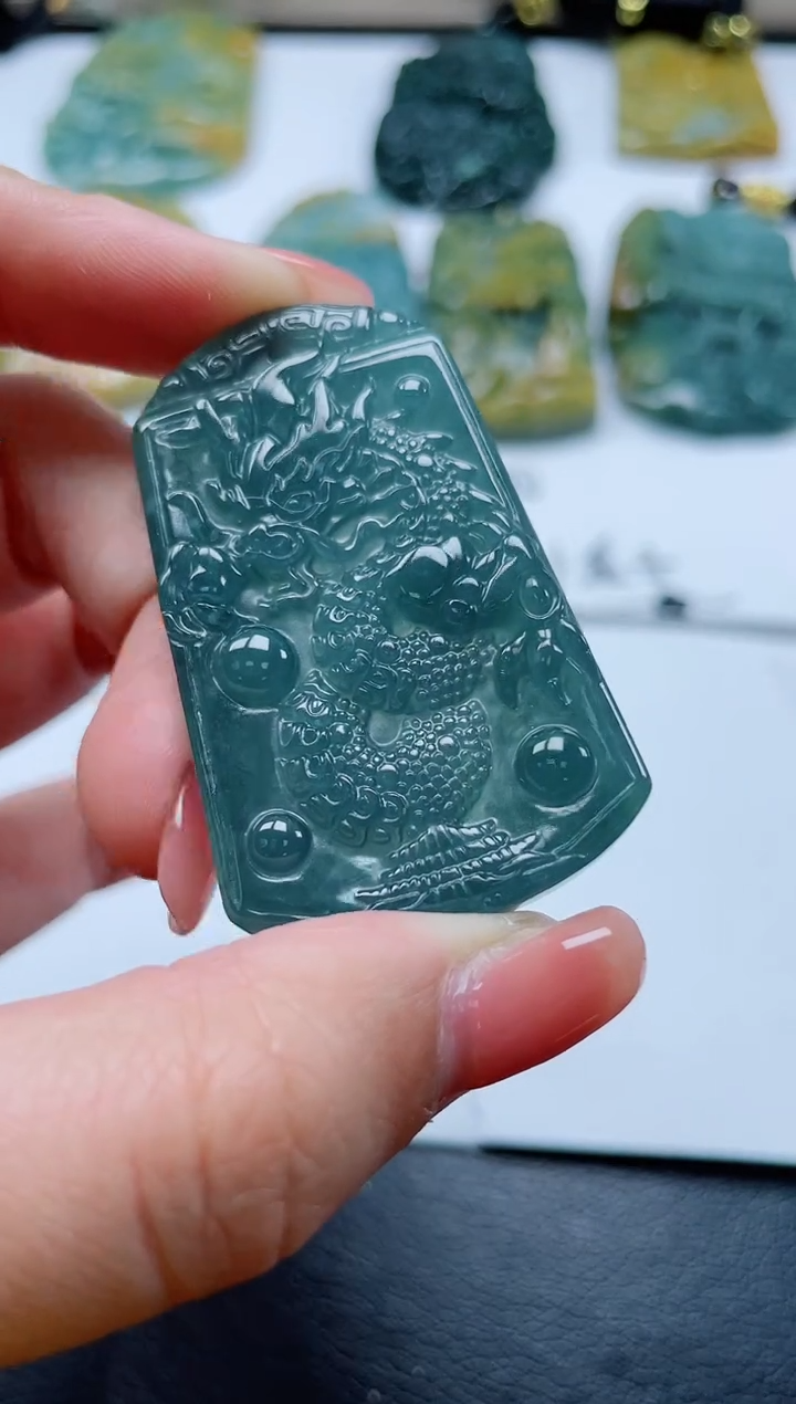 翡翠未镶嵌颈饰多样性发货一件发货