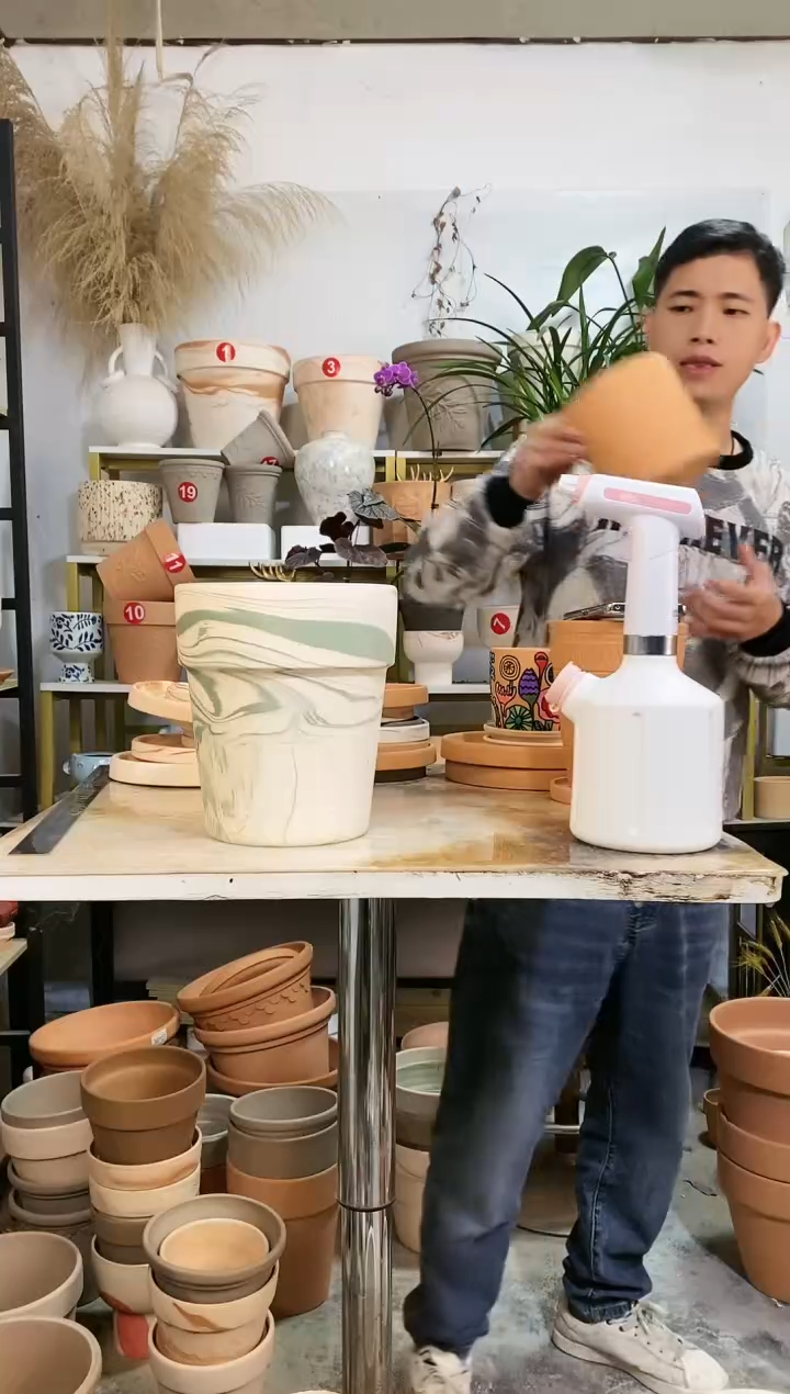 【闪购商品】红陶18*21绿白陶反比例 1盆无托