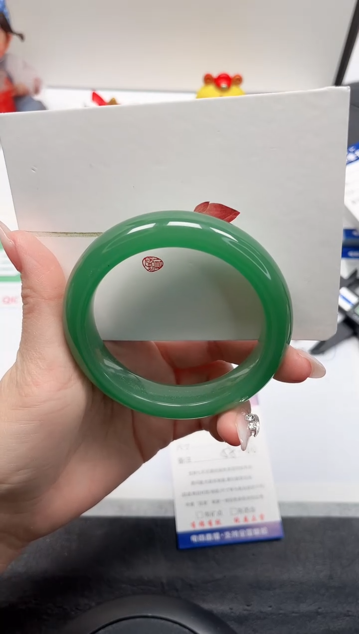 【闪购商品】石英质玉手镯未镶嵌231-60