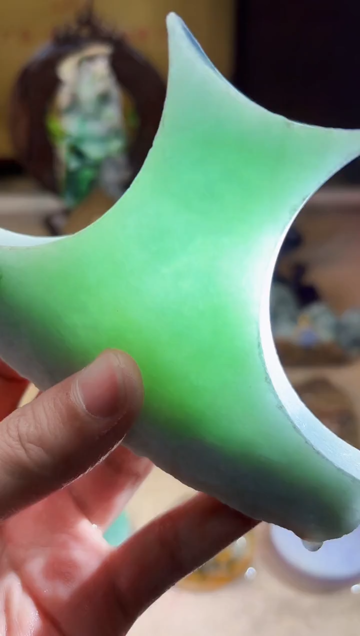 翡翠挂件未镶嵌A货张麦2930