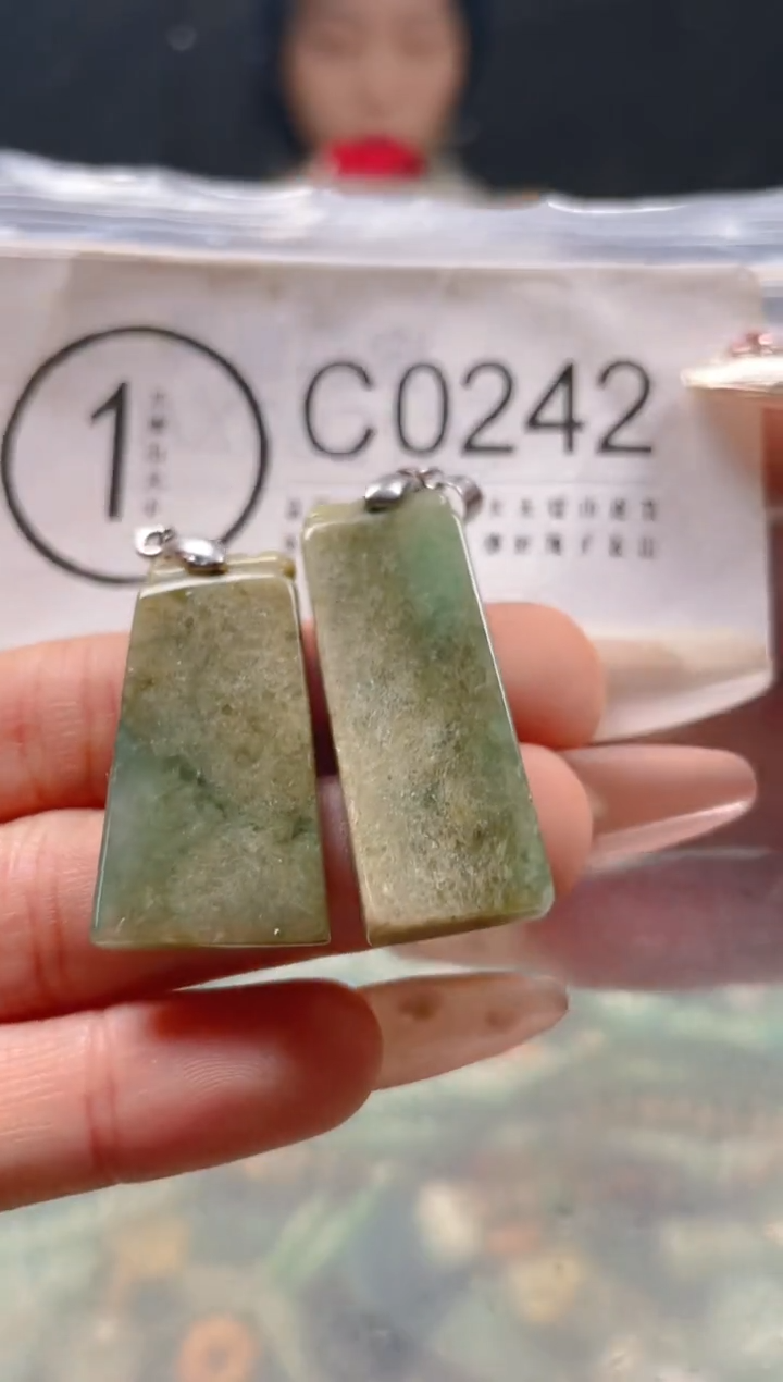 【闪购商品】翡翠颈饰未镶嵌/C/翡翠A货一图一物