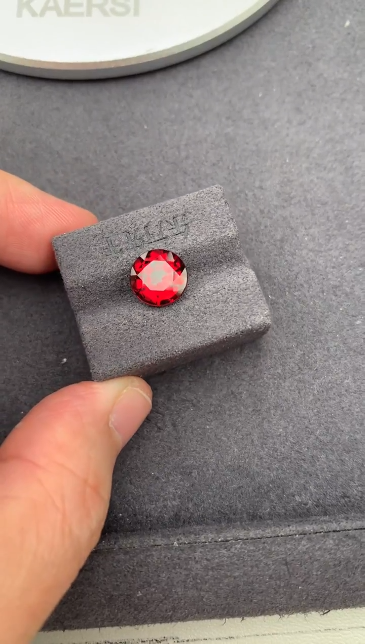 未镶嵌裸石石榴石3.5ct 镁铝榴石 定制 BH