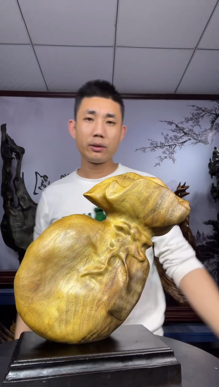 金丝楠木雕款罗*伙金丝楠木工艺品摆件