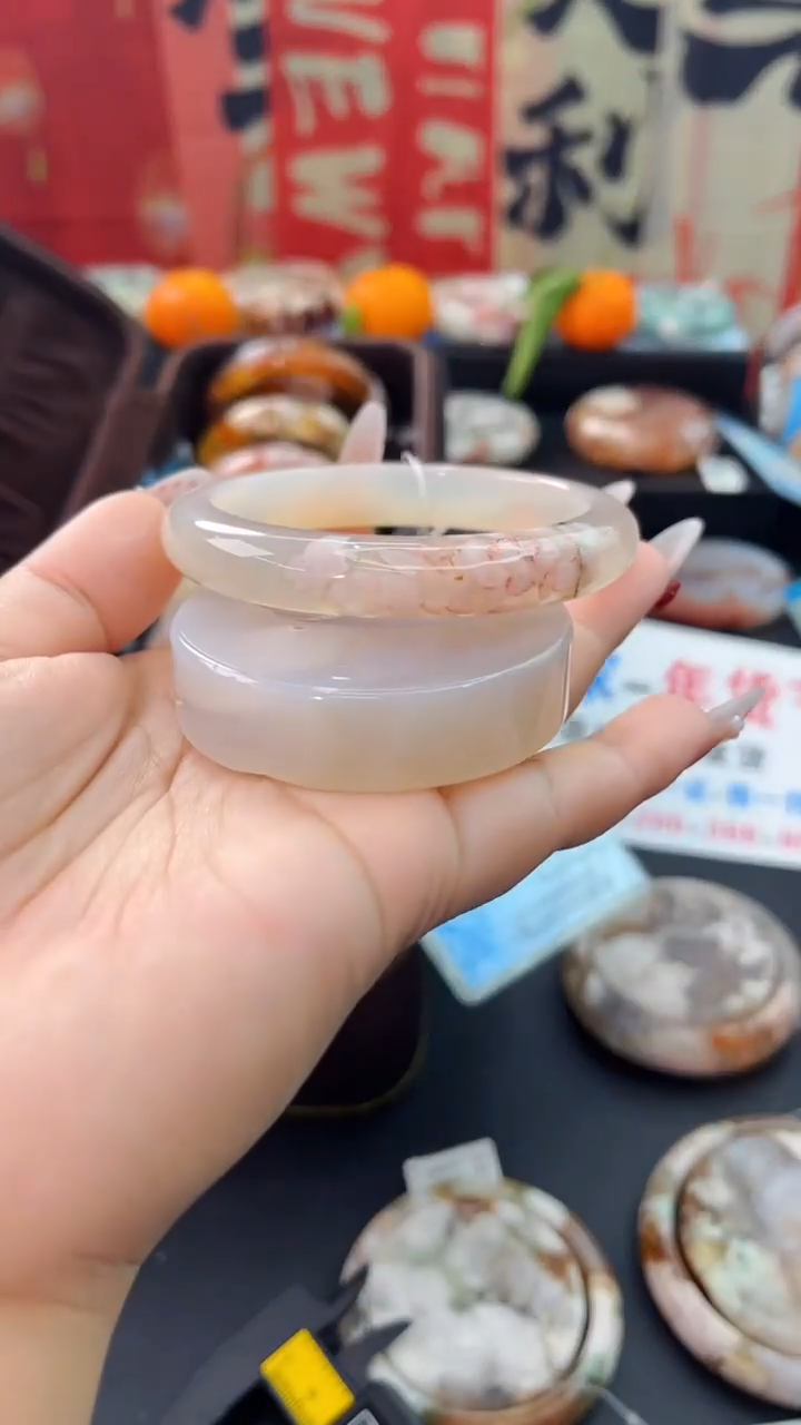 【闪购商品】石英质玉手镯未镶嵌赠送镯心（57圈口）