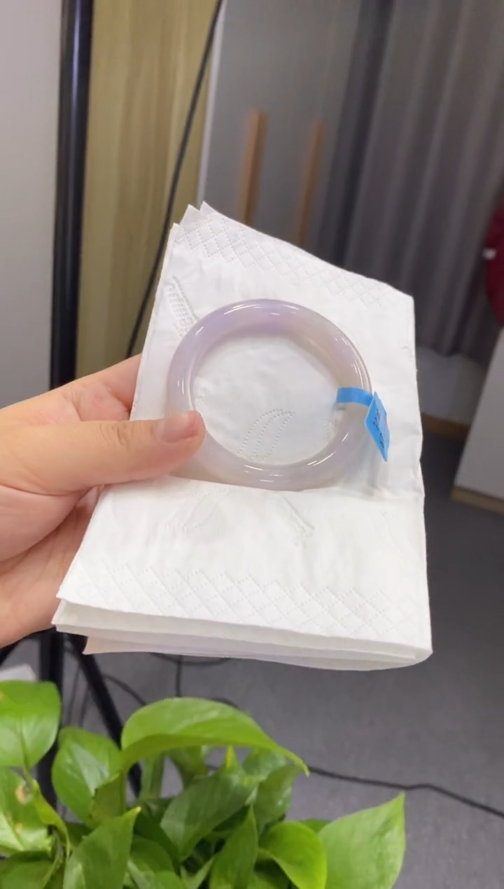 【闪购商品】翡翠手镯未镶嵌多人02521