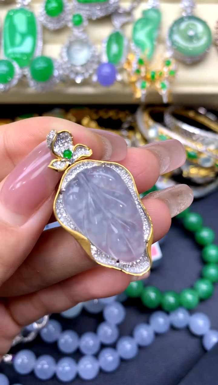 颈饰18K金镶嵌翡翠275-中国好珍宝