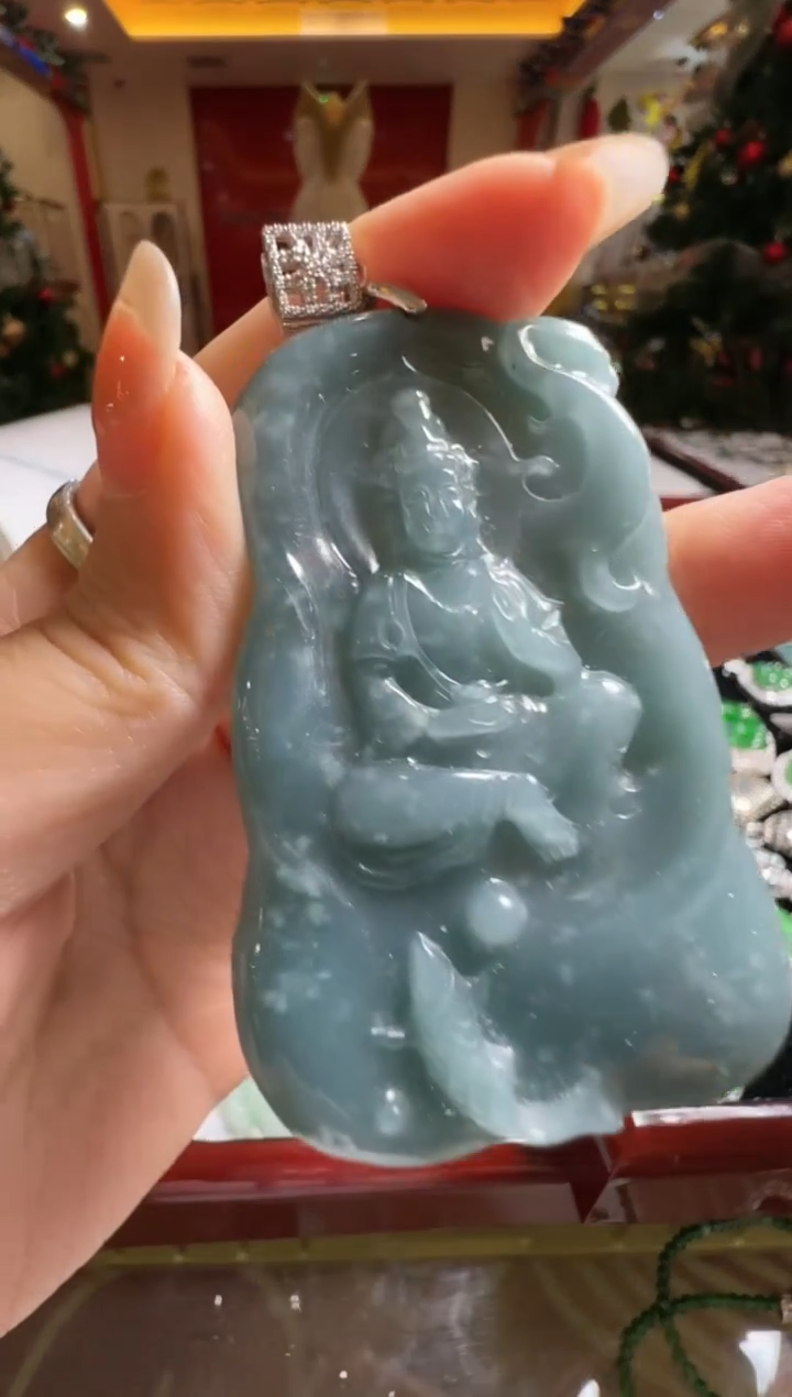 【闪购商品】翡翠吊坠(不含链)未镶嵌翡翠