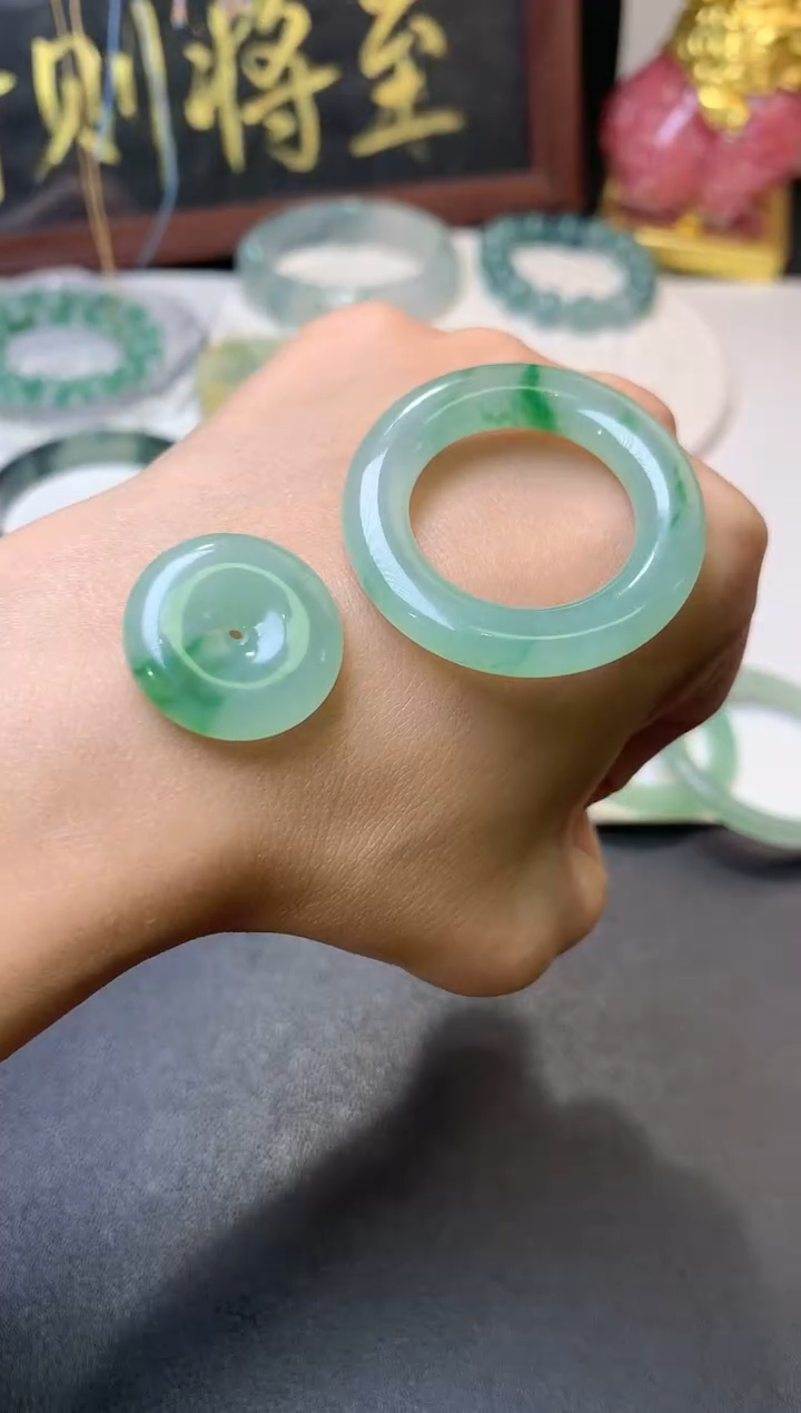 未镶嵌定制翡翠毛货