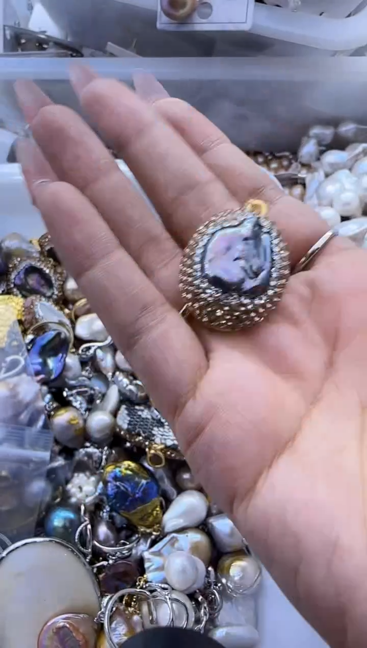 【闪购商品】淡水珍珠吊坠未镶嵌177