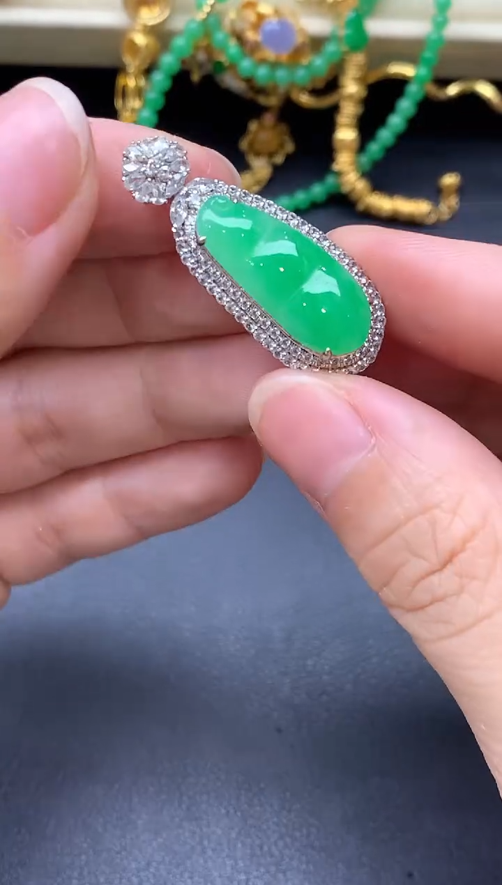 翡翠18K金镶嵌颈饰603-中国好珍宝