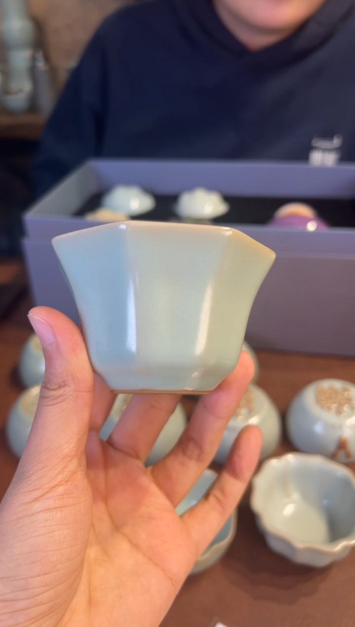 【闪购商品】瓷片             问鼎八方收藏款