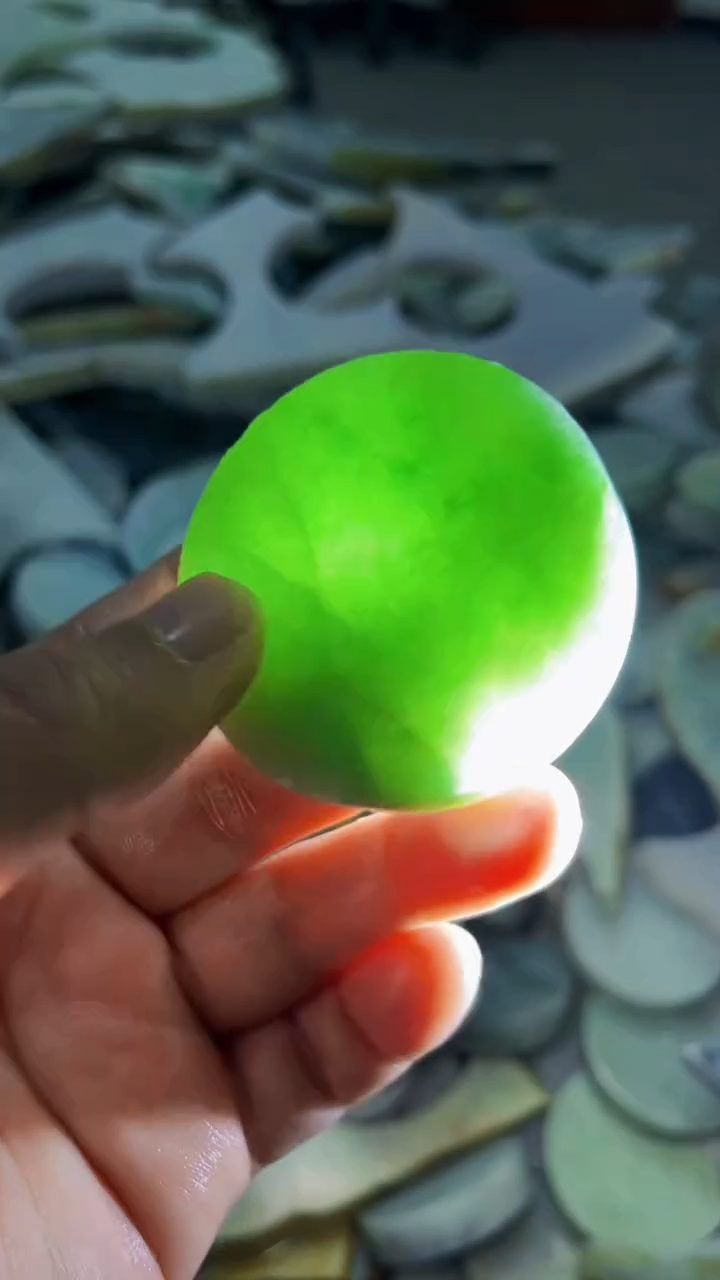 【闪购商品】翡翠挂件未镶嵌A货康壹194